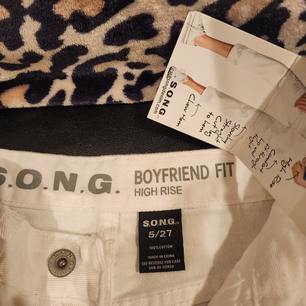 🌸 S.O.N.G high rise boyfriend Jean. White, NWT💥 - Picture 4 of 4